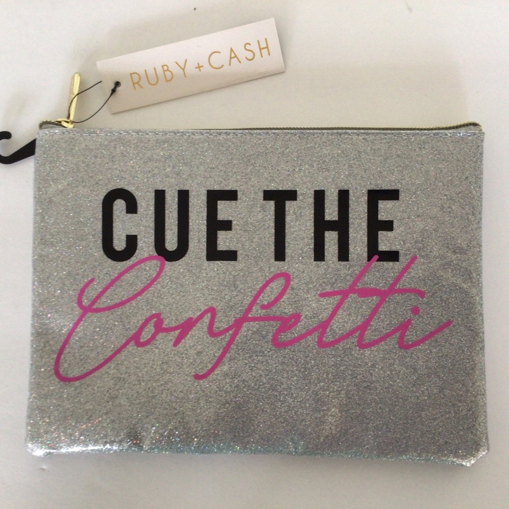 RUBY + CASH SILVER GLITTER MAKEUP POUCH CLUTCH NWT